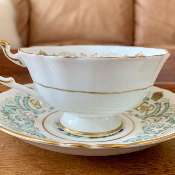 RARE Queen Elizabeth ll June 2, 1953 Coronation Day Tea Cup & Saucer - Picture 2 of 11